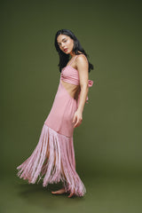 Vestido cut out rosa con flecos