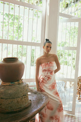 Strapless Macarenia