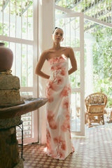 Strapless Macarenia