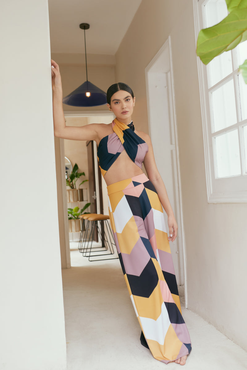 Triangule Top