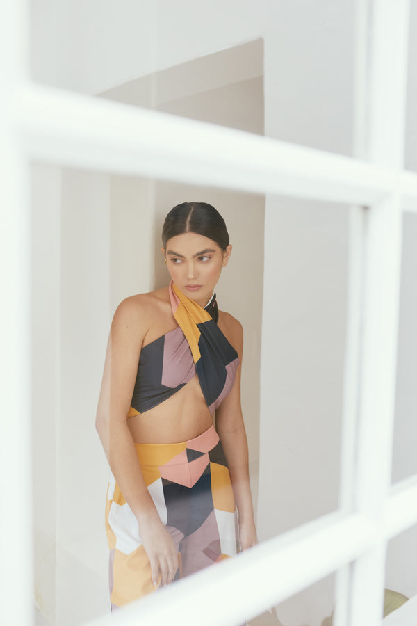 Triangule Top